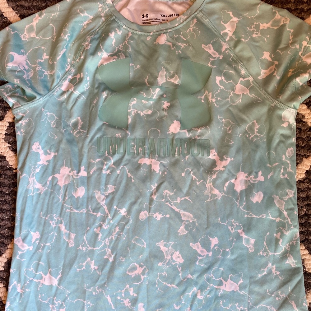 UA Girls top